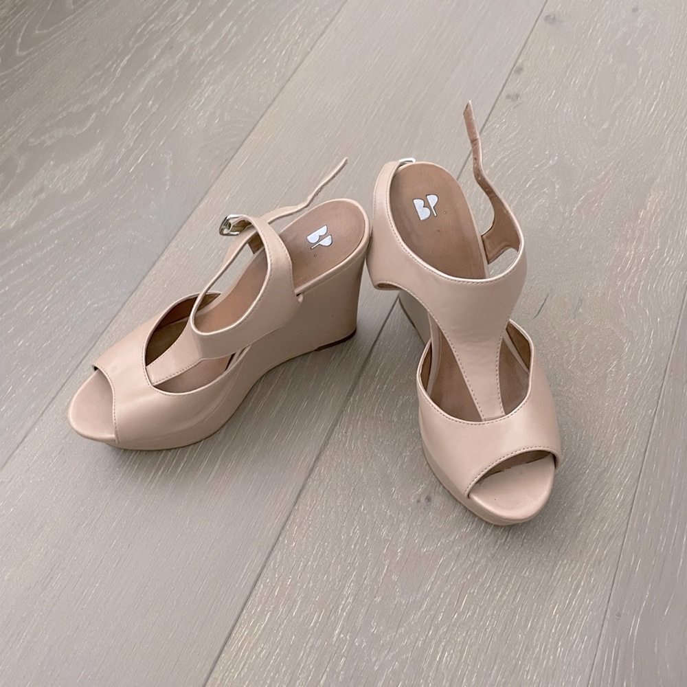 Last Chance! BP nude wedges